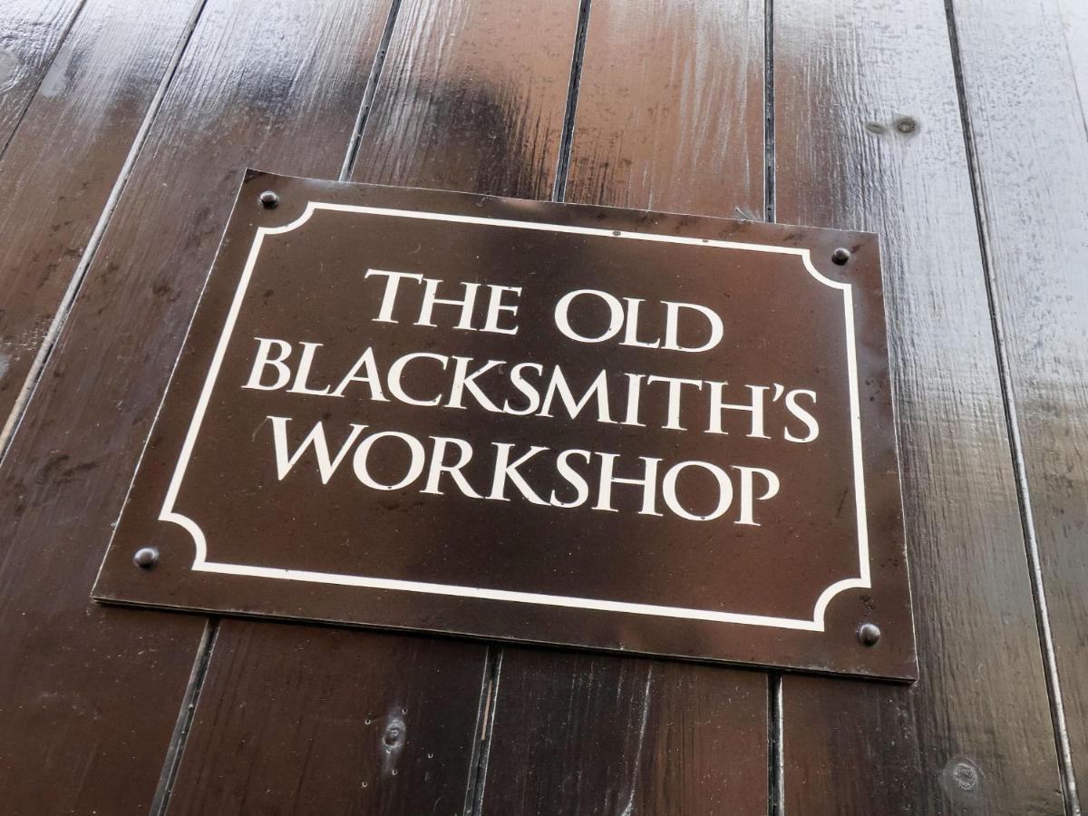 The Old Blacksmith'S Workshop Vila Whitby Exterior foto